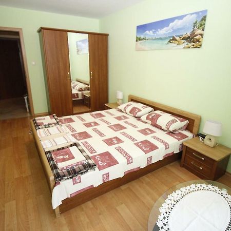 Apartment Rosi 포마리 외부 사진